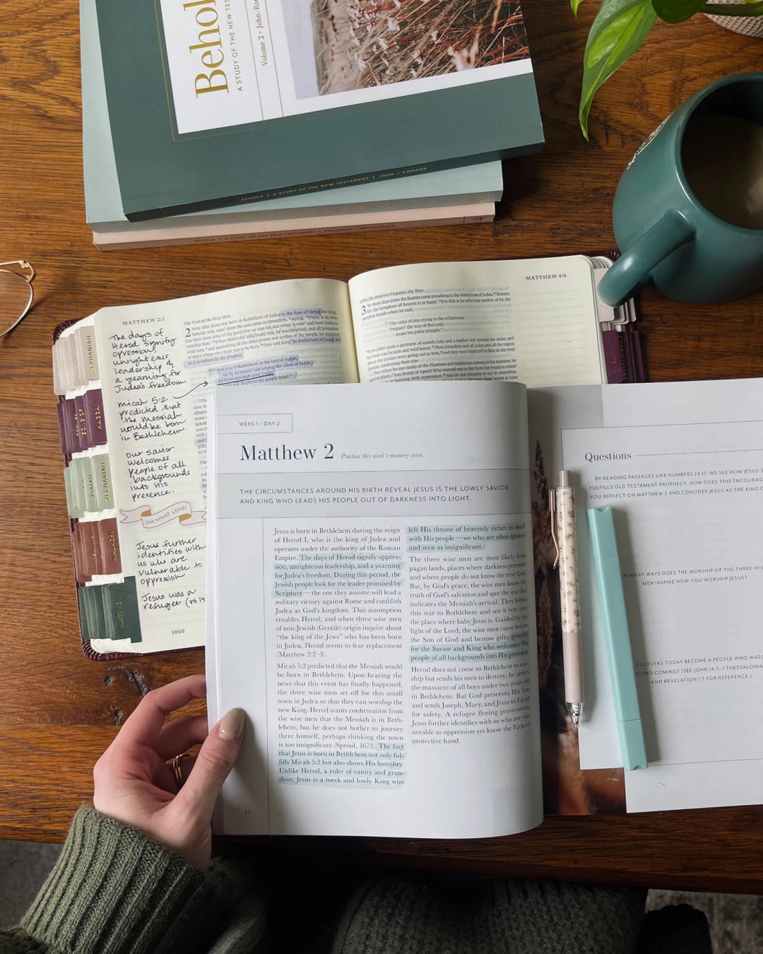 Esv Single Column Journaling Bible® | Stained Glass Blooms